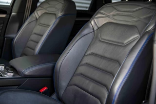 Volkswagen Touareg Volkswagen Touareg R 3.0 TSi eHybrid 4MOTION | Full Option | Panodak | Massage | Trekhaak | Black Style | 21 inch | - afbeelding nr 29