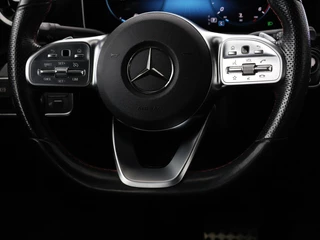 Mercedes-Benz A-Klasse Mercedes-Benz A-klasse 180d AMG | 36.600km NAP | Panoramadak | Stoelverwarming | Carplay | Camera | Full LED | Navigatie | Leder/Alcantara | Widescreen - afbeelding nr 9
