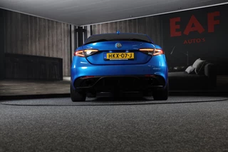 Alfa Romeo Giulia Alfa Romeo GIULIA 2.0 T GME AWD Tributo Italiano / FACELIFT / Digital Cockpit / Acc / HK / Leder / Elek Stoelen / Camera / 19 Inch - afbeelding nr 32