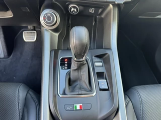 Alfa Romeo Tonale Alfa Romeo TONALE 1.5T Hybrid Edizione Speciale Stoelventilatie/ verwarming Climate control Apple Carplay Android Leder - afbeelding nr 25