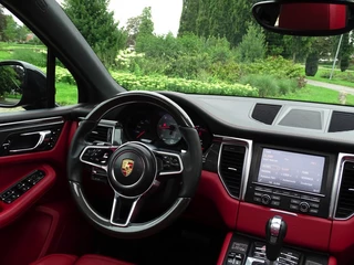 Porsche Macan Porsche Macan 3.0 S 258PK PDK / GTS ed. CARBON / LED - afbeelding nr 49
