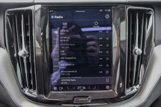 Volvo XC60 Volvo XC60 2.0 T6 Plug-in hybrid AWD Plus Bright PANORAMADAK ADAPTIVE CRUISE MEMORY - afbeelding nr 27