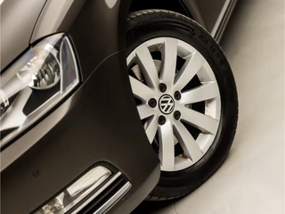 Volkswagen Passat Volkswagen Passat Variant 1.4 TSI Sportline Automaat (NAVIGATIE, CLIMATE, STOELVERWARMING, GETINT GLAS, SPORTSTOELEN, TREKHAAK, CRUISE, PARKEERSENSOREN, NIEUWSTAAT) - afbeelding nr 16