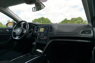 Renault Mégane Estate Renault Mégane Estate 1.3 TCe 140pk Limited - Blanc Glacier - 158dkm - Keurig - afbeelding nr 16