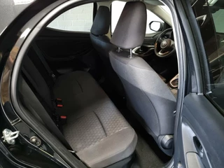 Toyota Yaris Toyota Yaris 1.5 Hybrid Dynamic / Apple Carplay - Android auto - afbeelding nr 19