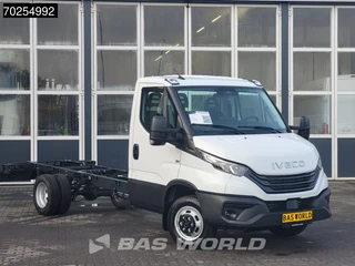 Iveco Daily Iveco Daily 35C18 3.0L Automaat 2025 model 410WB Navi PDC Airco Cruise Chassis Cabine Fahrgestell Airco Cruise control - afbeelding nr 2