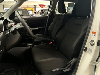 Suzuki Swift Suzuki Swift 1.2 Style Hybride [ APPLE CARPLAY I ANDROID AUTO I CRUISE I NAV - afbeelding nr 4