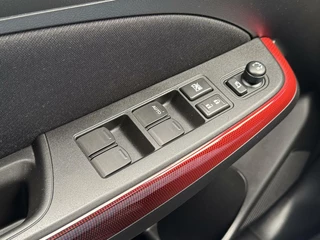 Suzuki Swift Suzuki Swift 1.4 Sport 1e Eigenaar Carplay Camera PDC LED - afbeelding nr 30