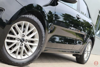 Kia Rio Kia Rio 1.0 T-GDi MHEV / Leder / Stoel + stuurverwarming / Camera / Cruise - afbeelding nr 41