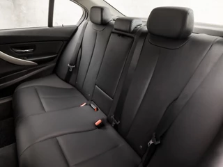BMW 3 Serie Automaat (NAVIGATIE, DEALER ONDERHOUDEN, CLIMATE, LEDEREN SPORTSTOELEN, PARKEERSENSOREN, CRUISE, NIEUWE APK, NIEUWSTAAT) - afbeelding nr 14