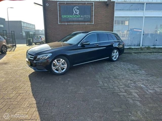 Mercedes-Benz C-Klasse - 135706388-0