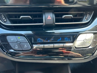 Toyota C-HR Toyota C-HR 1.2 DYNAMIC AUTOMAAT TREKHAAK/NAVIGATIE/CRUISE/ENZ. - afbeelding nr 30