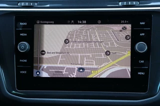 Volkswagen Tiguan Volkswagen Tiguan 1.5 TSI / 2x R-Line / Virtual Cockpit / Camera / Matrix LED / Trekhaak / 20