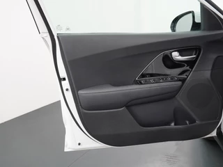 Kia Niro - Navigatie - Camera - Climate control - Cruise control - All Season - 12 maanden garantie - afbeelding nr 28