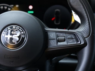 Alfa Romeo Tonale Alfa Romeo Tonale 1.5 MHEV 160 PK Turbo Veloce | Leder | Harman | Trekhaak | 20