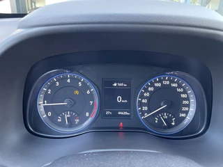 Hyundai Kona Hyundai Kona 1.0T Comfort | Navigatie via Apple Car Play | Achteruitrij camera | 18