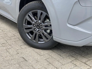 Ford Transit Custom Ford Transit Custom 320 2.5 PHEV L2H1 Limited DC 233pk | Dubbele Cabine | Dubbele zijschuifdeur | 12-weg verstel- en verwarmbare AGR Stoelen | Inklapbare trekhaak | 17 inch lichtmetalen velgen | Driver Assistance Pack Premium  | Verwarmbaar stuurwiel | Bekleding zijwand en achterdeuren (volledig)  | PRIJS EX. BTW INCL. BPM - afbeelding nr 2