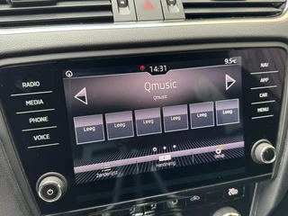 Škoda Octavia Skoda Octavia Combi 1.5 TSI Greentech Sport Business Automaat | Cruise control | Climate control | Trekhaak | Parkeersensoren achter | Zwart optiek - afbeelding nr 14