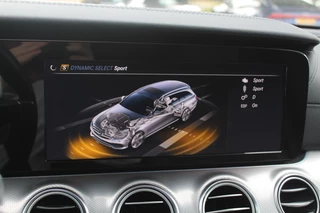 Mercedes-Benz E-Klasse Mercedes-Benz E-Klasse Estate AMG 43 4MATIC Premium Plus / Panoramadak / 360Camera / Leder / Memory seats / 19'' / Luchtvering / Navigatie / Stoelverwarming - afbeelding nr 21