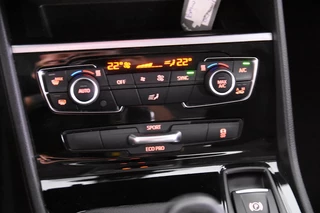 BMW 2 Serie BMW 2 Serie Active Tourer 220i Centennial Executive XDrive *Navigatie*4x4* - afbeelding nr 19