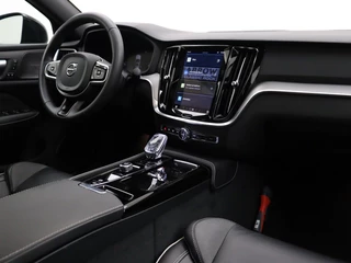 Volvo S60 Volvo S60 T6 PLUG-IN HYBRID LONG RANGE PLUS DARK SCHUIFDAK HARMAN KARDON 3 - afbeelding nr 39