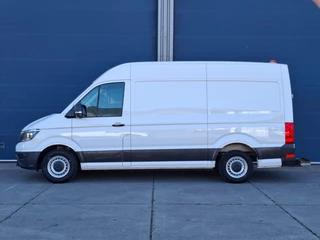 Volkswagen Crafter Volkswagen Crafter 35 2.0 TDI L3H3 Highline AIRCO / CRUISE CONTROLE / NAVI / CAMERA / TREKHAAK / CARPLAY - afbeelding nr 2
