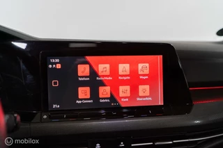 Volkswagen Golf Volkswagen Golf 2.0 TSI GTI Clubsport PANO|CARPLAY|DODEHOEK| - afbeelding nr 22