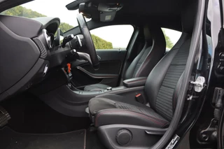 Mercedes-Benz A-Klasse Mercedes A-klasse 180 AMG Night Edition Plus Automaat|Leder|Airco|Cruise|Pdc|Iso-Fix - afbeelding nr 4