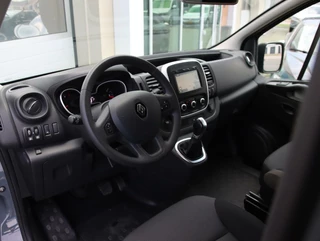 Renault Trafic Renault Trafic bestel 2.0 dCi 145 DC Comfort Automaat 5zits | Dubbele deur  | Apple carplay | Stoelverwarming | Trekhaak - afbeelding nr 3