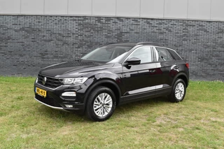 Volkswagen T-Roc Volkswagen T-Roc 1.5 TSI Style Business Trekhaak Navi Carplay stoel/stuur verwarming el-achterklep - afbeelding nr 2