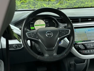 Opel Ampera-e Opel Ampera-e Business executive 60 kWh, NL AUTO, NAP, BOSE, LEDER, NAVI, CRUISE, KEYLESS, CAMERA, DODEHOEK, ECC-AIRCO, STOEL/STUURVERWARMING, LICHTMETAAL 17
