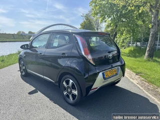 Toyota Aygo Toyota Aygo 1.0 VVT-i x-play |Climate|Cruise|Camera|Carplay - afbeelding nr 3