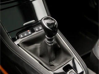 Opel Grandland X (PANORAMADAK, APPLE CARPLAY, GROOT NAVI, LEDER, 360 CAMERA, SPORTSTOELEN, GETINT GLAS, LED KOPLAMPEN, NIEUWE APK, NIEUWSTAAT) - afbeelding nr 11