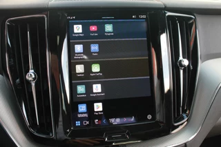 Volvo XC60 Volvo XC60 T6 Recharge AWD R-Design | Longe Range | Panoramadak | Stoelverwarming | 360° Camera | HUD | Trekhaak | Harman / Kardon | Glossy Black - afbeelding nr 53
