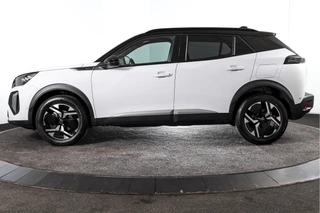 Peugeot 2008 Peugeot 2008 1.2 PureTech 130 PK GT - Automaat | Dig. Cockpit | Adapt. Cruise | Elek. stoel | Stoelverw. | PDC | Camera | NAV + App. Connect | ECC | LM 17