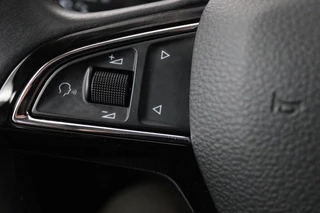 Škoda Superb Skoda Superb Combi 1.5 TSI ACT Ambition Business (PANORAMADAK, STOELVERWARMING, TREKHAAK, ELEKTR STOELEN, NAVIGATIE, NL-AUTO) - afbeelding nr 6