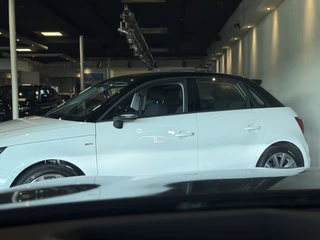 BMW 5 Serie BMW 5 Serie 530e iPerf High Exe SCHUIFDAK M-Pakket 20inch - afbeelding nr 10