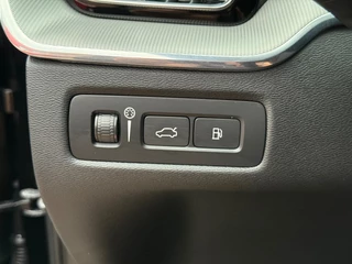 Volvo XC60 Volvo XC60 2.0 T6 R DESIGN RECHARGE Long Range Panodak ACC 21 Inch - afbeelding nr 35