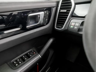 Porsche Cayenne 463Pk Automaat (SPORTCHRONO PAKKET, PANORAMADAK, ALCANTARA STUUR EN HEMEL, APPLE CARPLAY, LUCHTVERING, KUIPSTOELEN, SFEERVERLICHTING, 360 CAMERA, HEAD-UP DISPLAY, NIEUWSTAAT) - afbeelding nr 23