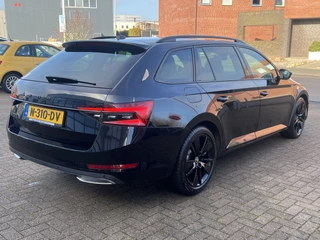 Škoda Superb Navigatie ACC DAB Sportstoelen Elek. Stoel Matrix Beam Stoelverwarming Getint Glas Camera Carplay NL Auto - afbeelding nr 6