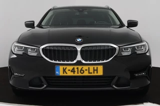 BMW 3 Serie BMW 3-serie Touring 318i Executive Edition (PARKEERSENSOREN, CRUISE CONTROL, NAVIGATIE, NL-AUTO, DEALER ONDERHOUDEN) - afbeelding nr 16