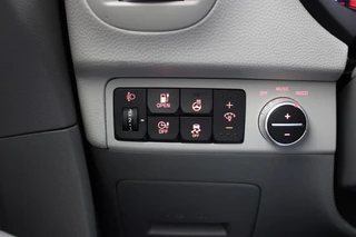 Kia e-Soul Kia e-Soul ExecutivePlusLine 27 kWh - Carplay, Camera, Panorama, Stoelverw. - afbeelding nr 19