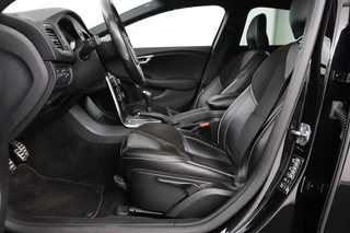 Volvo V40 Volvo V40 2.0 T4 Sport | Stoelverwarming | Full LED |  Navigatie | Leder/Alcantara | Climate control | Parkeerhulp | Cruise control | R Design - afbeelding nr 4