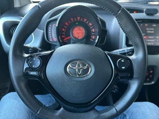 Toyota Aygo Toyota Aygo 1.0 VVT-I X-CITE CLIMA. CAMERA. LM VELGEN. KEYLESS. ALL.IN. - afbeelding nr 12