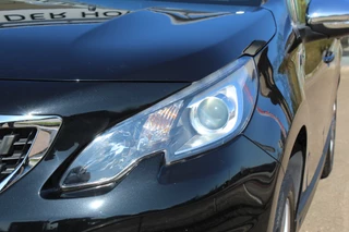 Peugeot 2008 Airco , Cruise control ,Trekhaak , Navigatie , Bluetooth Parkeersensoren achter , LED dagrijverlichting - afbeelding nr 33