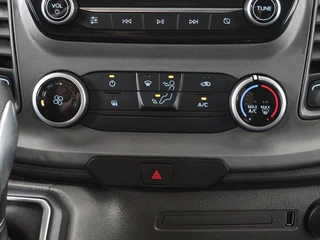 Ford Transit Custom Ford Transit Custom 2.0 TDCI L1H1 Trend | Automaat | Trekhaak |  Camera | Navigatie | Cruise control | Airco | Bluetooth | DAB - afbeelding nr 15