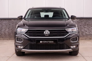 Volkswagen T-Roc Volkswagen T-Roc 1.5 TSI Sport | LED | Trekhaak | Carplay | Camera | PDC - afbeelding nr 14