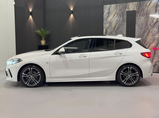 BMW 1 Serie BMW 1-serie 118i M-pack |PANO|SFEER|ALCANTARA|MEMORY - afbeelding nr 11