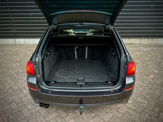 BMW 5 Serie BMW 5 Serie Touring 520i M-SPORT PANO|VIRTUAL|COMFORTSTOEL|HAAK - afbeelding nr 33