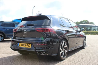 Volkswagen Golf Volkswagen Golf 1.5 eTSI 150pk 7-DSG R-Line Business - afbeelding nr 2